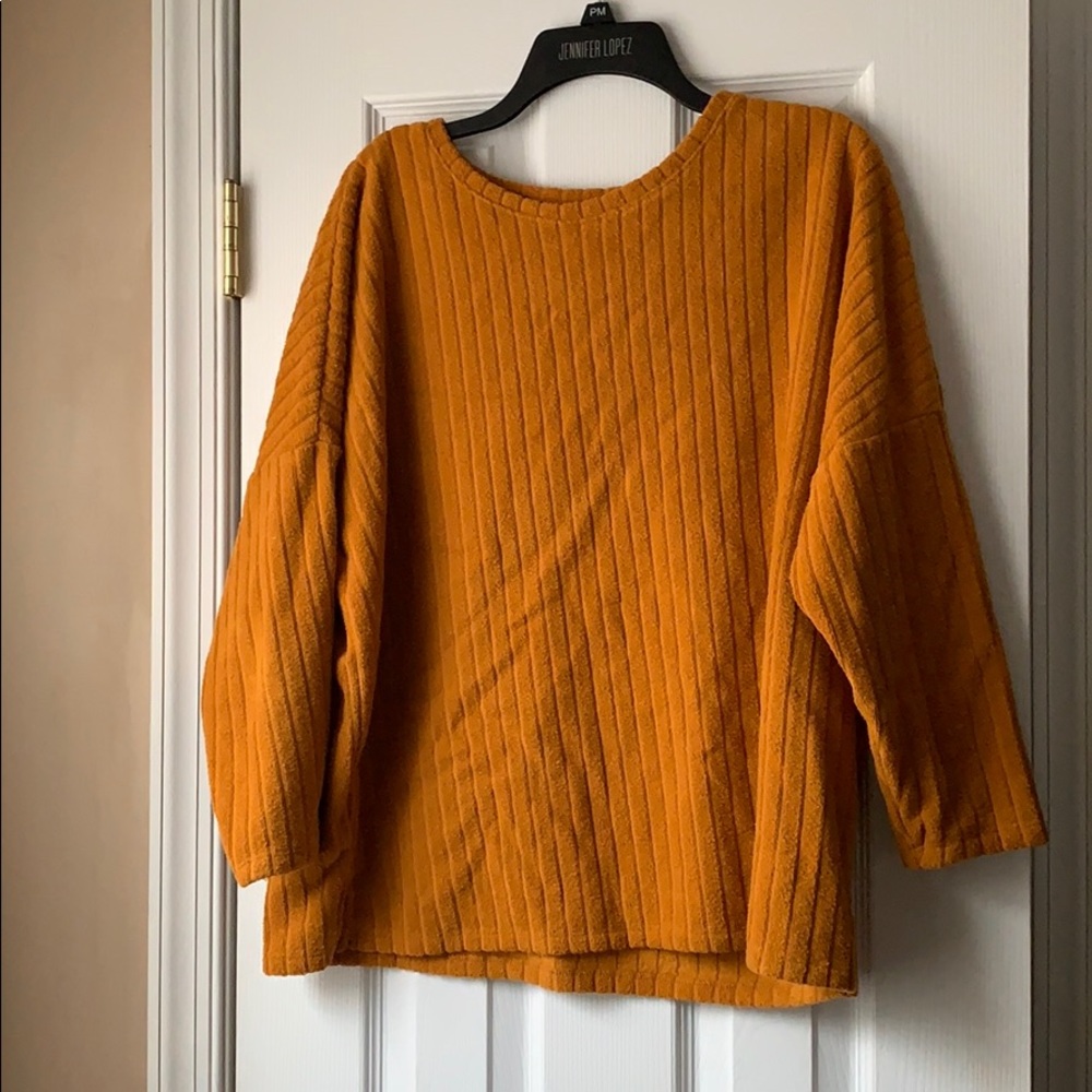 Yellow Old Navy 3/4 length crew sweater
